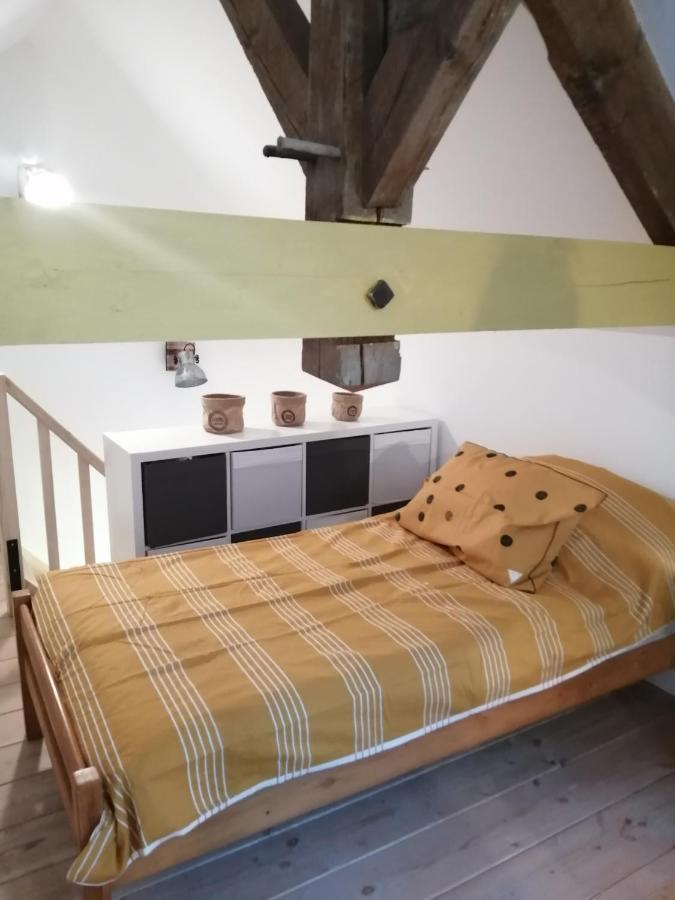Au Repos Du Verger Couvrelles Экстерьер фото